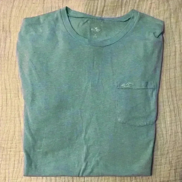 Hollister Men’s Tee Shirt with Pocket - Picture 4 of 4
